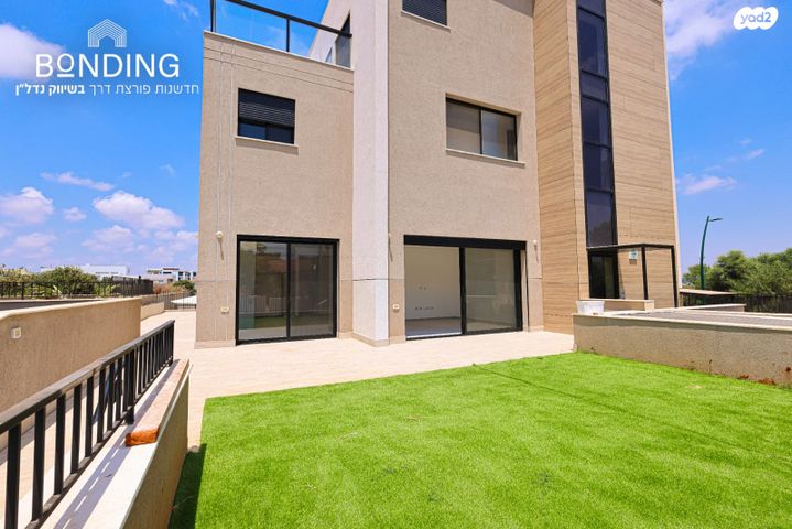 דירת גן, אבן יהודה