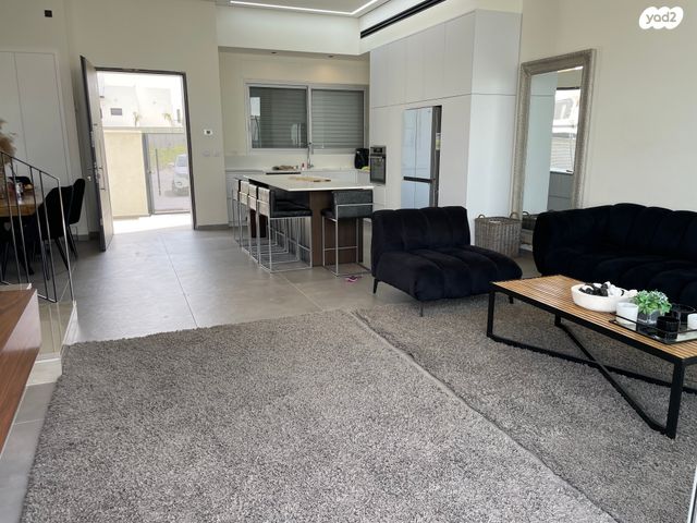 בית פרטי/ קוטג', להבים