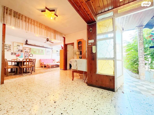 דו משפחתי, הרימון, רסקו א', חולון