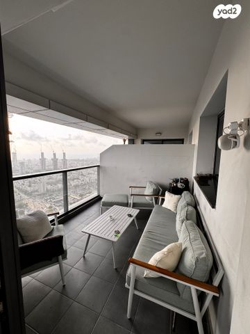 דירה, גבעתיים