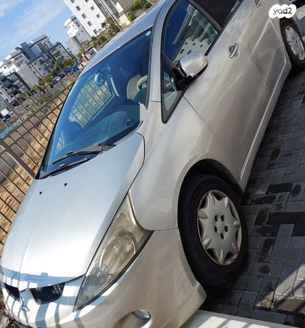 מיצובישי גרנדיס