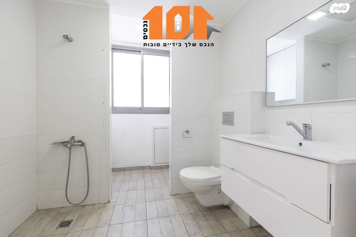 דירה, עמנואל זיסמן, חומת שמואל, הר חומה, ירושלים