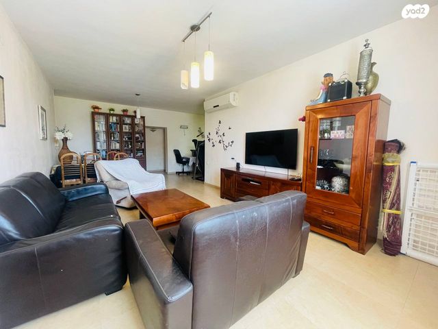 דירה, שער ציון, קרית שרת מערב, חולון