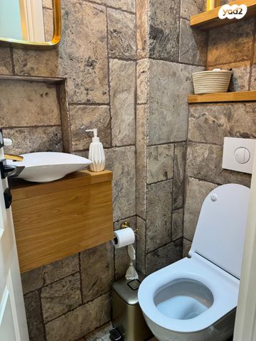 דירת גן, אל סלוודור, גבעת משואה, ירושלים