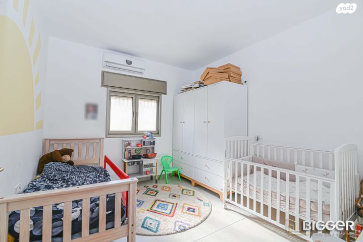 דו משפחתי, פרדס חנה כרכור