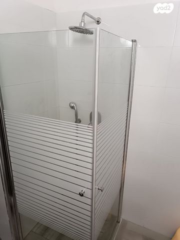 דירה, הושע בן באר, שפירא, אופקים