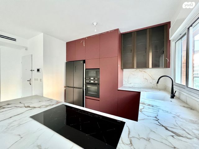 דירה, אוסישקין, מרכז העיר דרום, נתניה