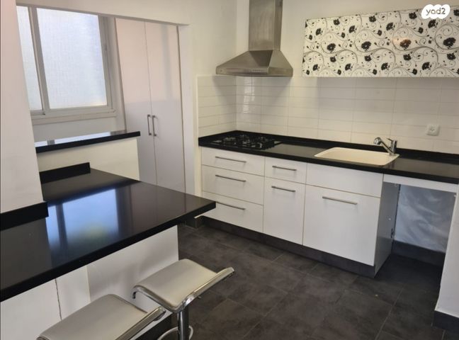 דירה, המפלס, מרכז, כפר סבא