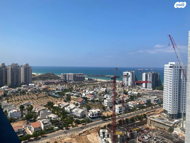 דרך מנחם בגין 1