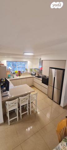 דו משפחתי, רמת ישי