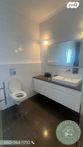 גג/ פנטהאוז, בלפור, נהריה