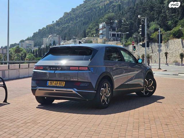 יונדאי איוניק 5