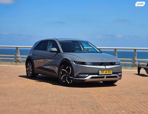 יונדאי איוניק 5