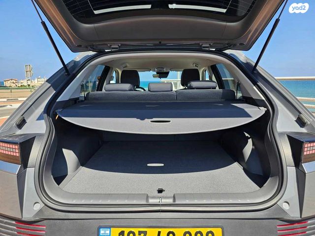 יונדאי איוניק 5