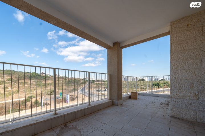 גג/ פנטהאוז, שוהם, אבני חן, חריש