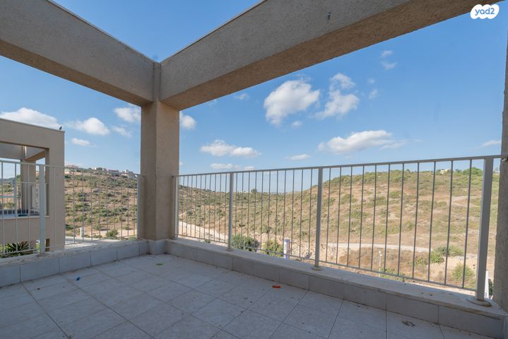 גג/ פנטהאוז, שוהם, אבני חן, חריש