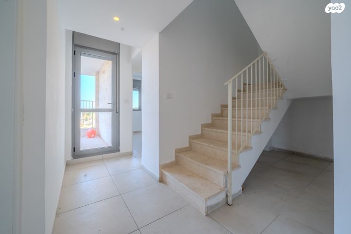 גג/ פנטהאוז, שוהם, אבני חן, חריש