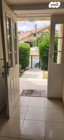 בית פרטי/ קוטג', עומר