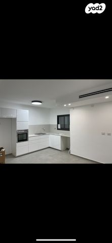 דירה, ליבנה 30, יצחק שמיר, נהריה