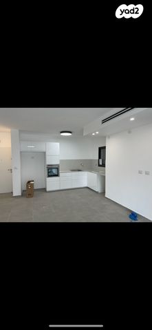 דירה, ליבנה 30, יצחק שמיר, נהריה