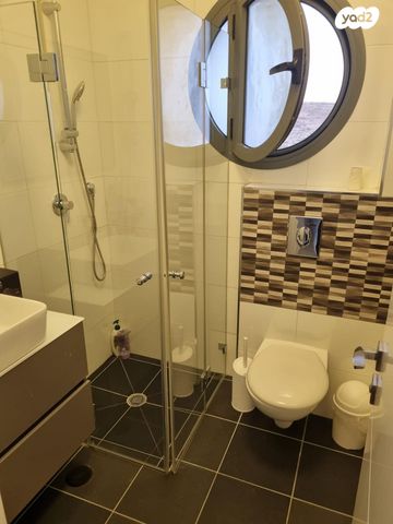 דירה, עמנואל זיסמן, חומת שמואל, הר חומה, ירושלים