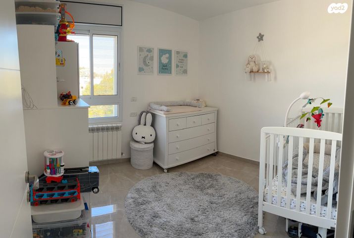 דירה, שבתאי הנגבי, גילה, ירושלים