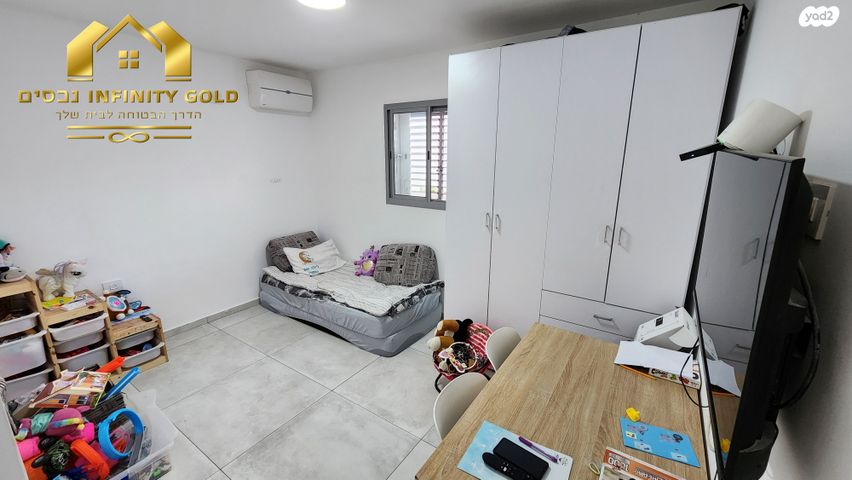 דירת גן, הקהילה, בצוותא, חריש