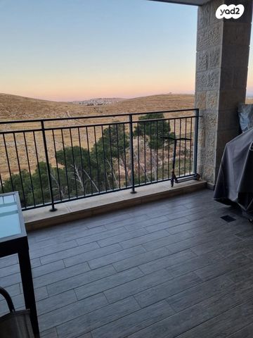 דירה, עמנואל זיסמן, חומת שמואל, הר חומה, ירושלים