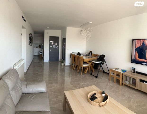 דירה, שבתאי הנגבי, גילה, ירושלים