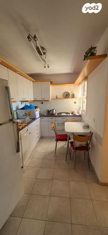 דירה, אבא הלל סילבר, יזרעאליה, חיפה