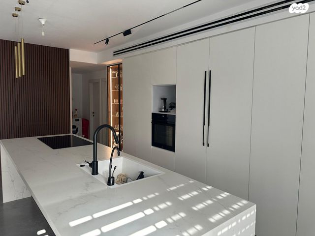 דירה, הרצליה הירוקה, נווה עובד, הרצליה