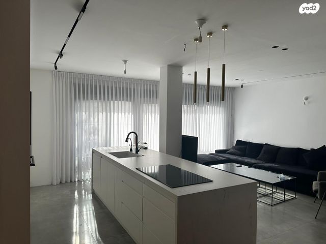 דירה, הרצליה הירוקה, נווה עובד, הרצליה