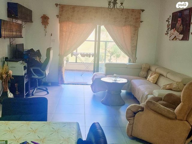 דירה, יערת העמק, מגדל העמק