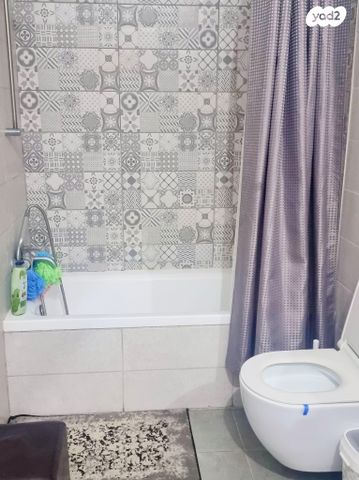 דירה, יערת העמק, מגדל העמק