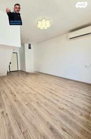 דופלקס, הרב קוק, רמב"ם, ראשון לציון