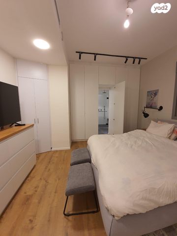 דירה, לאה אמנו, מוריה, מודיעין מכבים רעות