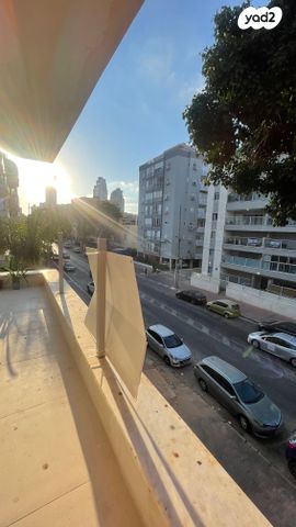 דירה, שדרות חיים וייצמן 81, נתניה