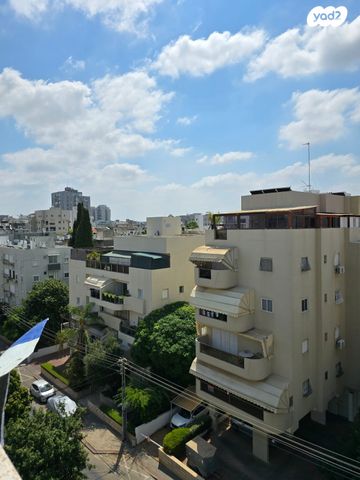 דופלקס, הרב קוק, רמב"ם, ראשון לציון