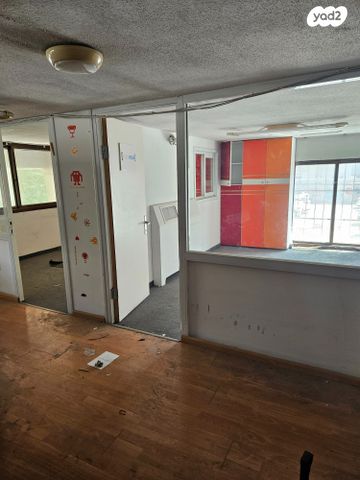 משרדים, מונטיפיורי, הרכבת, תל אביב יפו