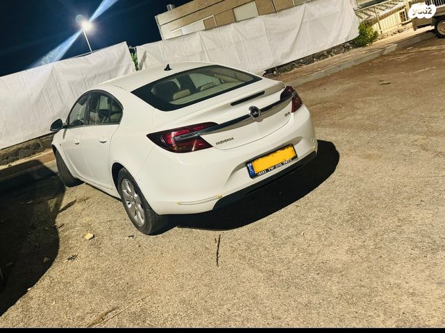 אופל אינסיגניה