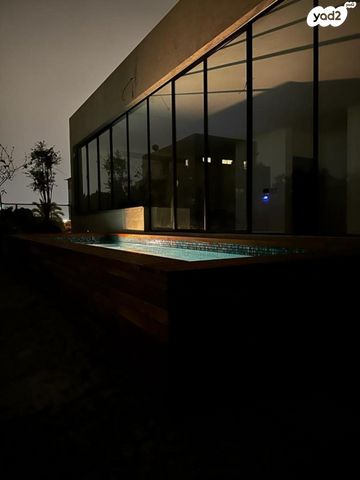 גג/ פנטהאוז, החרוב, עג'מי, גבעת העליה, תל אביב יפו