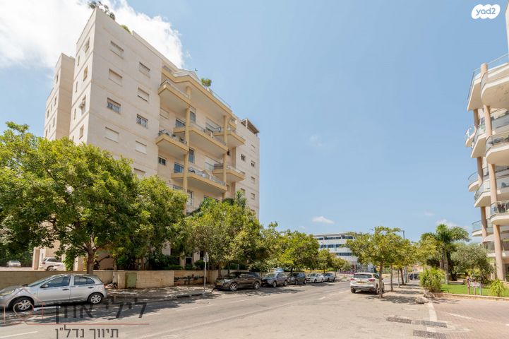 דירה, יוסף, קרית השרון, נתניה