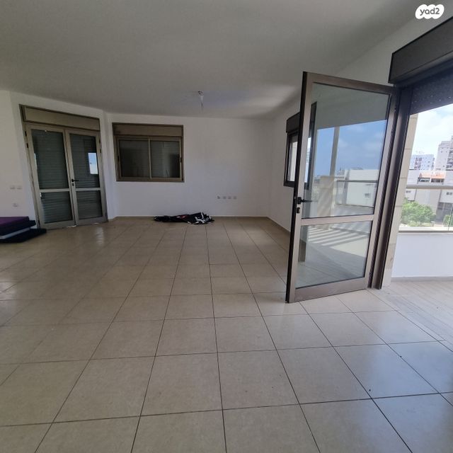 גג/ פנטהאוז, שלונסקי, נאות שקמה, ראשון לציון