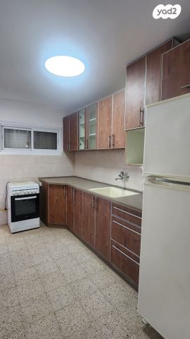בזל 55