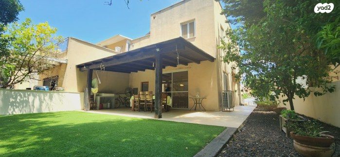 בית פרטי/ קוטג', אורנית