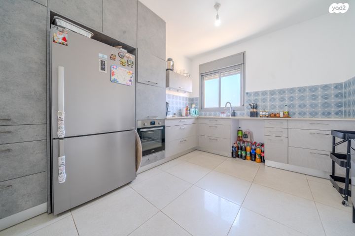 דירה, כלנית 13, הפרחים, חריש