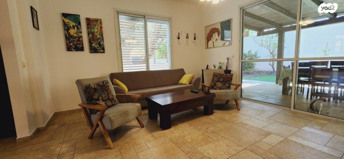 בית פרטי/ קוטג', אורנית