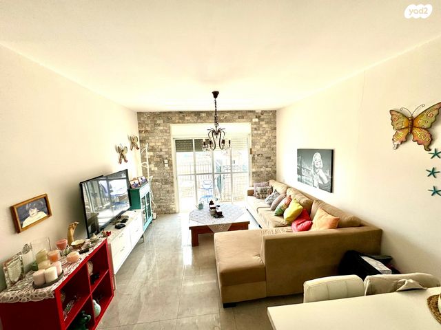 דירה, נווה עמית, רחובות