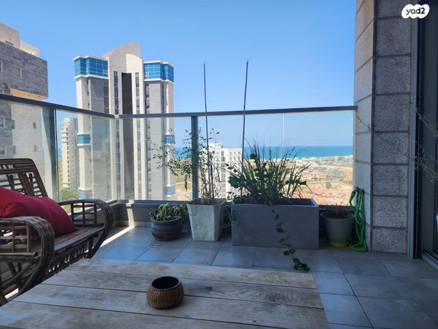 דירה, עין הים, חדרה