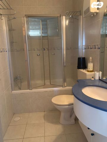 גג/ פנטהאוז, שדרות בן גוריון, מרכז העיר, סביניה, הוותיקה, קרית ביאליק